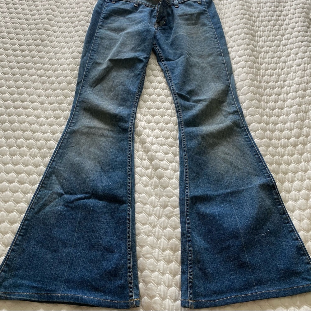 Textile Elizabeth and James Bellbottom Jeans